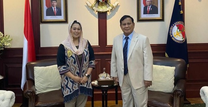 Yenny Wahid saat bertemu Prabowo Subianto.