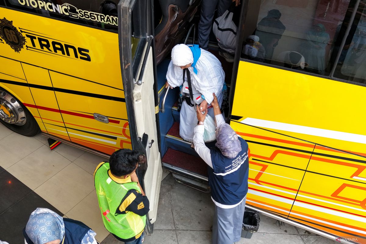 Jamaah haji Debarkasi Padang kembali ke Tanah Air