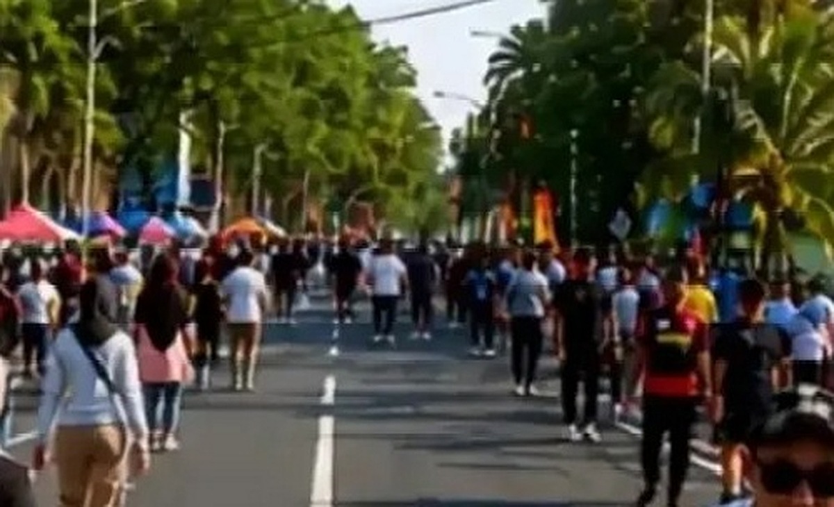Suasana Car Free Day di Padang. Sumber: Minangkabaunews.com