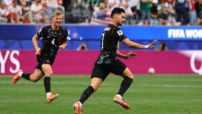 Stephen Eustaquio mencetak gol injury time untuk Kanada melawan Afrika Selatan di Babak 32 Besar Piala Dunia 2026