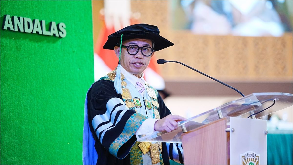 677 Lulusan UNAND Diwisuda pada Wisuda III 2026, Rektor Tekankan Adaptasi Era AI dan Integritas