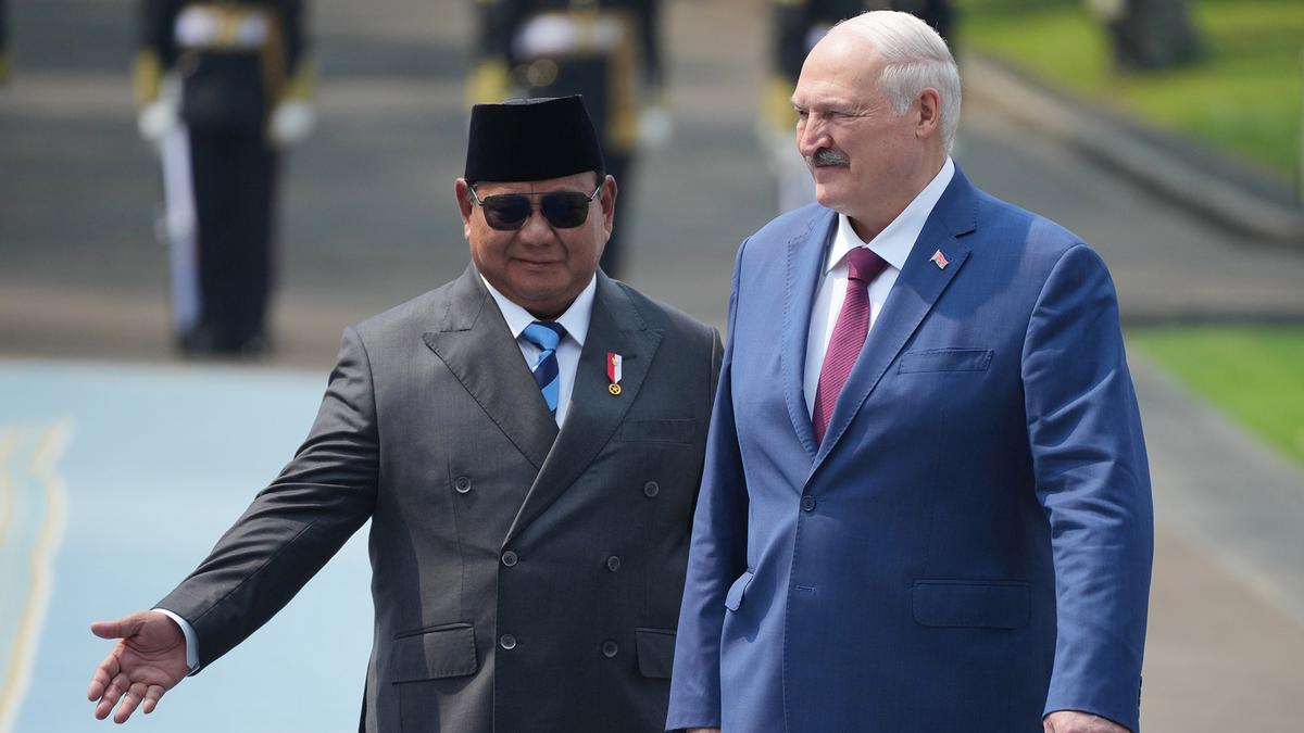 Presiden Prabowo Subianto dan Presiden Belarus Alexander Lukashenko di Istana Merdeka