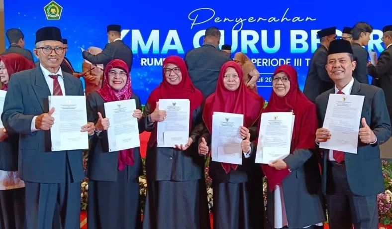Enam Dosen UIN Imam Bonjol Padang Terima SK Guru Besar dari Menteri Agama