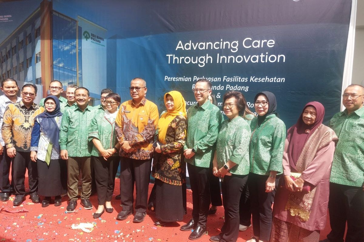 RSU Bunda Padang Luncurkan Bedah Robotik Pertama di Sumatera Barat