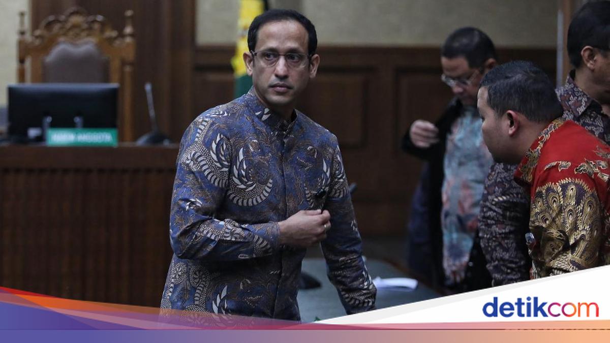 Nadiem Makarim usai sidang vonis kasus korupsi Chromebook di Pengadilan Tipikor Jakarta