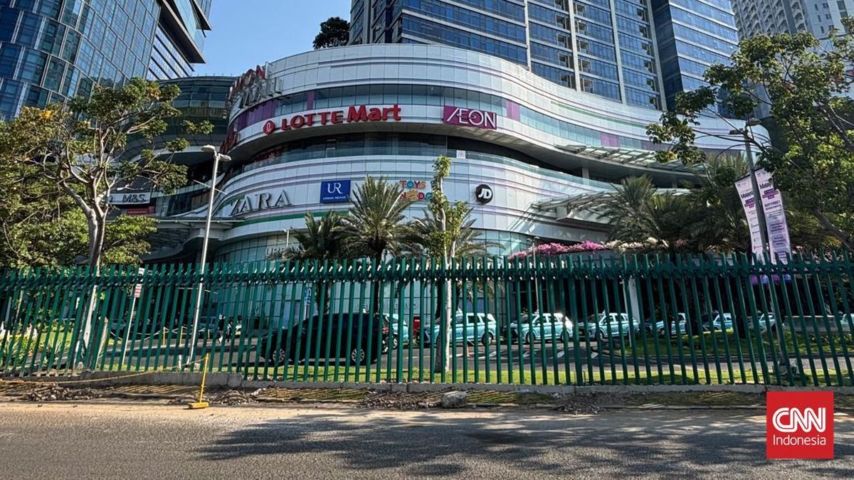 Viral Mal di Surabaya Dikelilingi Pagar Tinggi, Pakuwon Group Bantah Isu Ekonomi hingga Demo