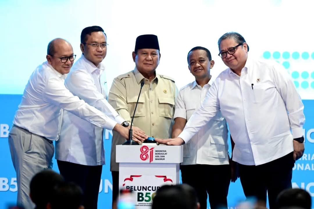 Prabowo Resmikan Biodiesel B50, Indonesia Jadi Negara Pertama Wajibkan Campuran 50 Persen Sawit