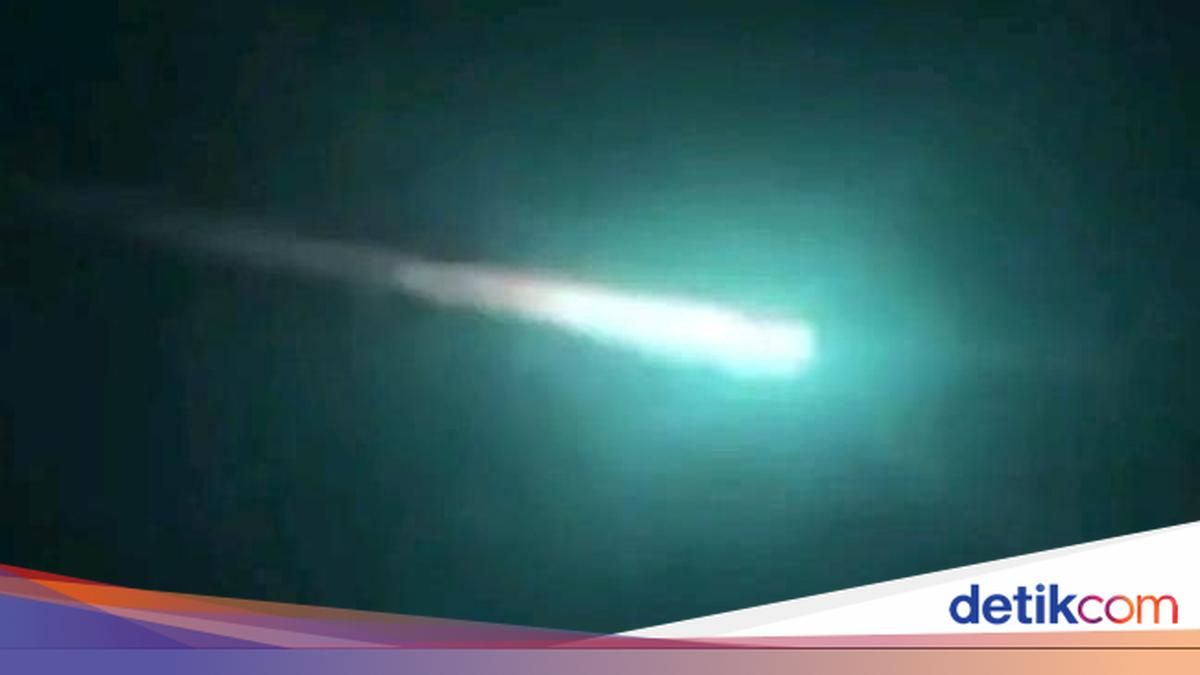 Dentuman Misterius Cirebon Ternyata Meteor Raksasa Lintasi Jawa, BRIN: Bukan Ledakan di Darat