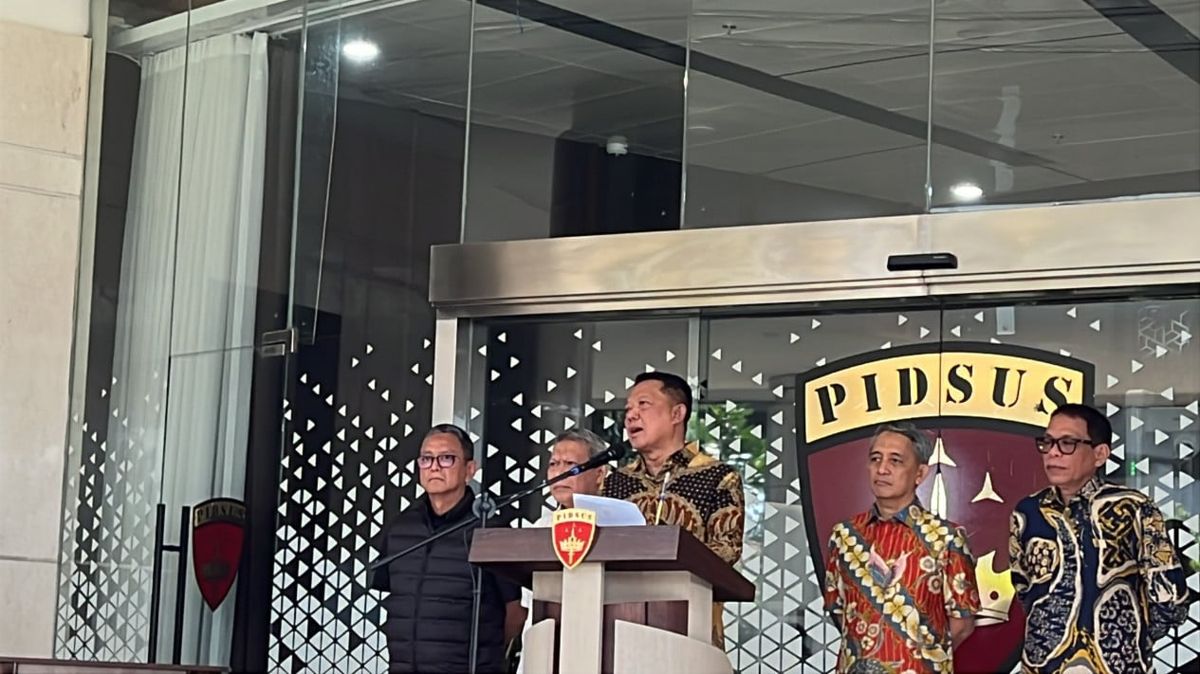 Jejak 3 Perkara Korupsi dan TPPU hingga Febrie Adriansyah Mundur dari Jampidsus